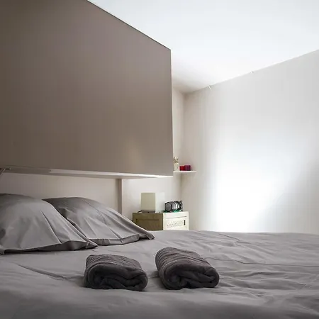 B&B B³ Boat Ghent