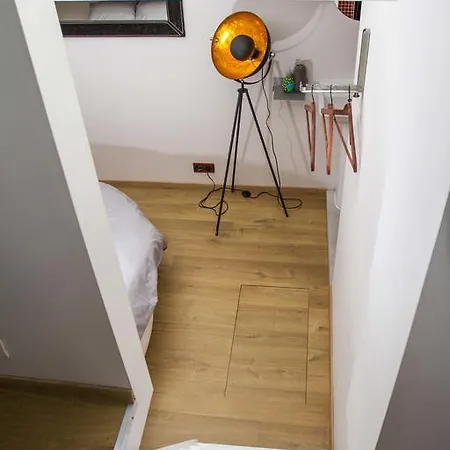 船上ホテル B³ Boat 2*