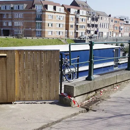 B³ Boat 船上ホテル