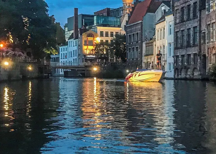 Botel B&B B³ Boat 2*