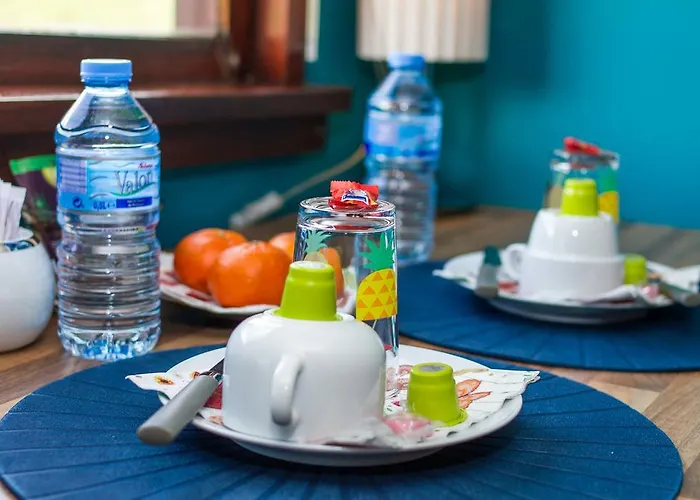 B&B B³ Boat Botel Ghent